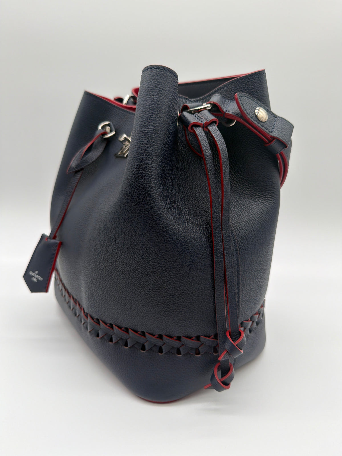 Louis Vuitton Lockme Bucket Bag in Marine Rouge image 2