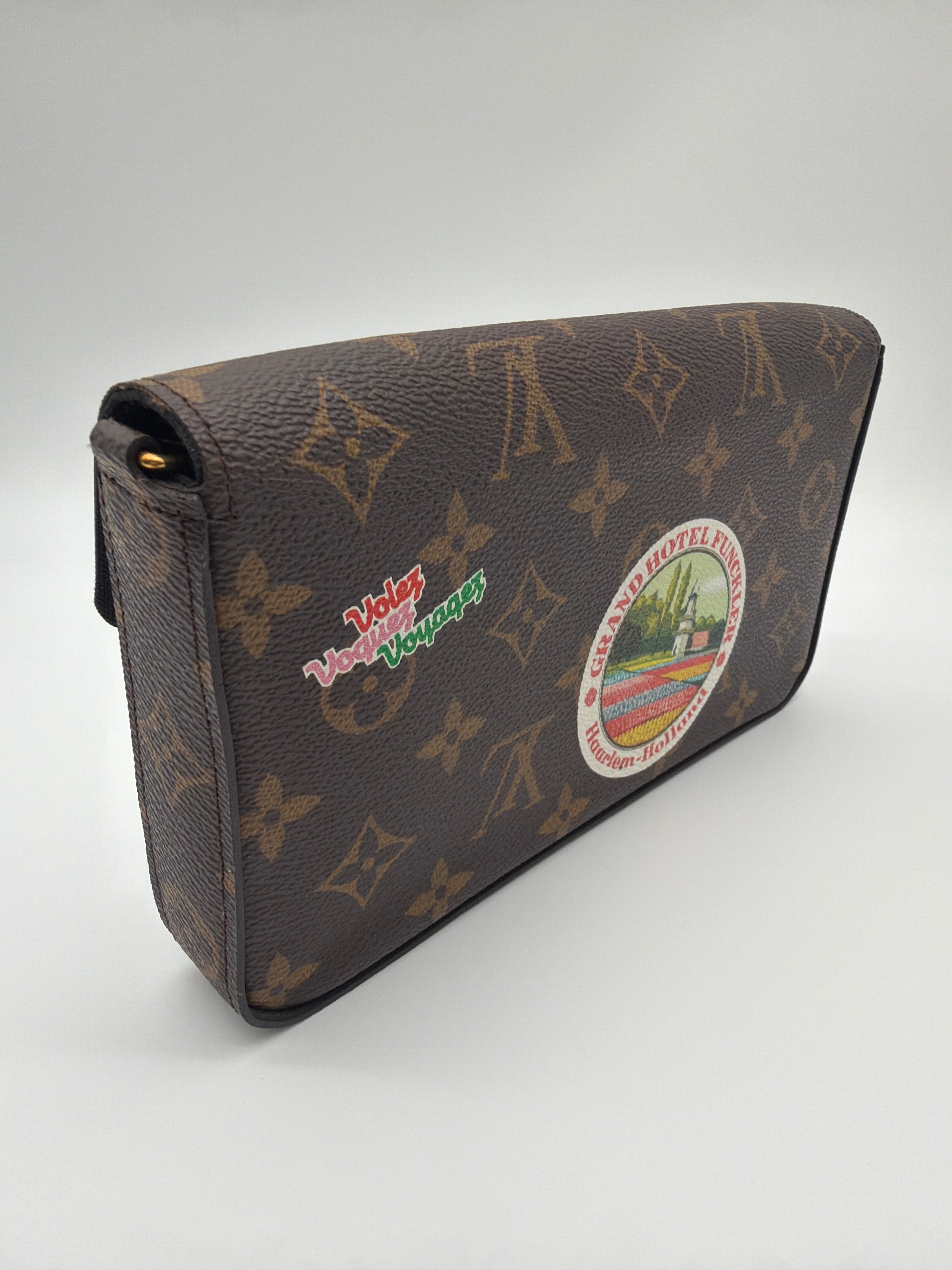 Louis Vuitton Monogram World Tour Pochette Felicie image 4