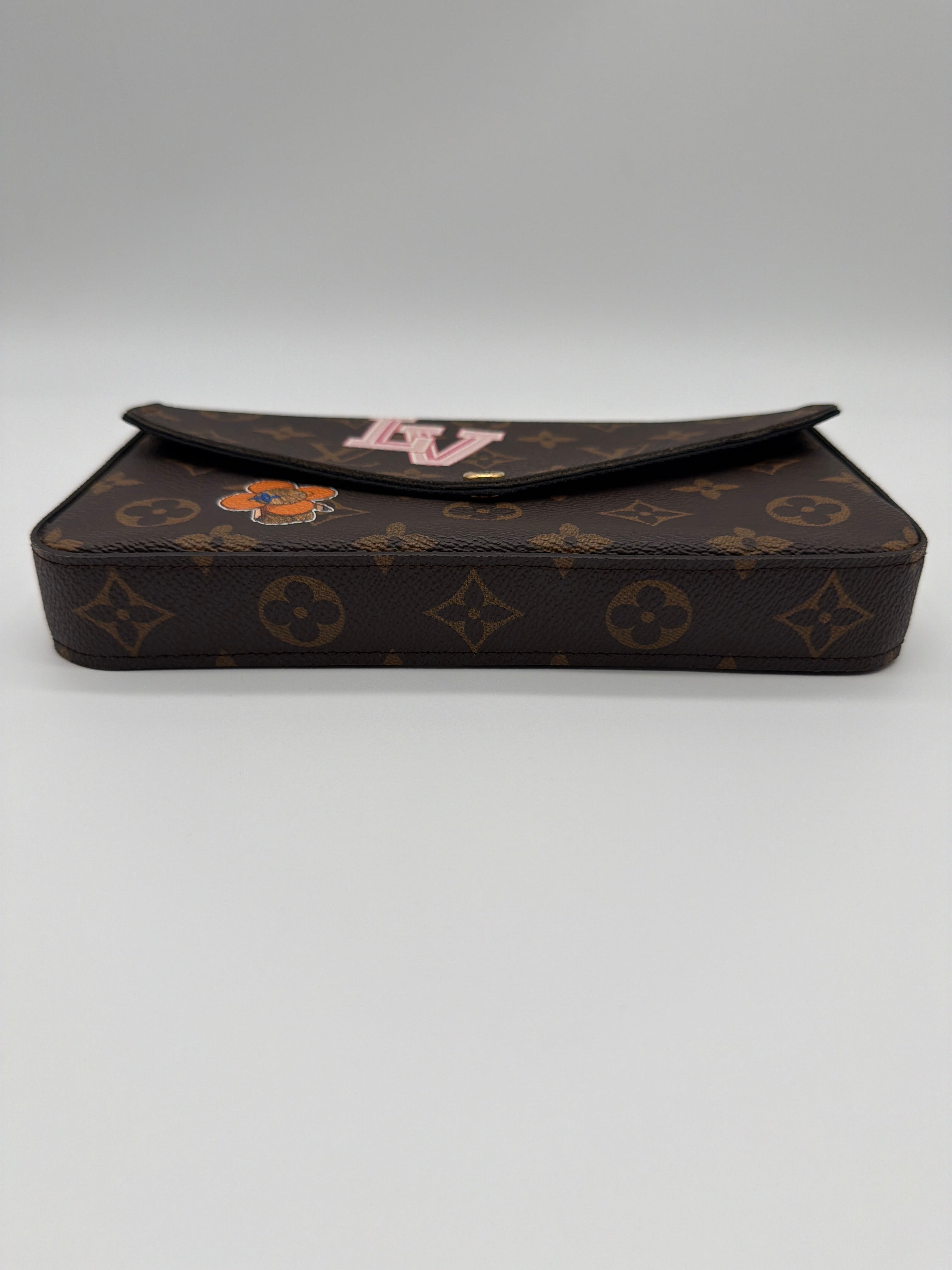 Louis Vuitton Monogram World Tour Pochette Felicie image 5