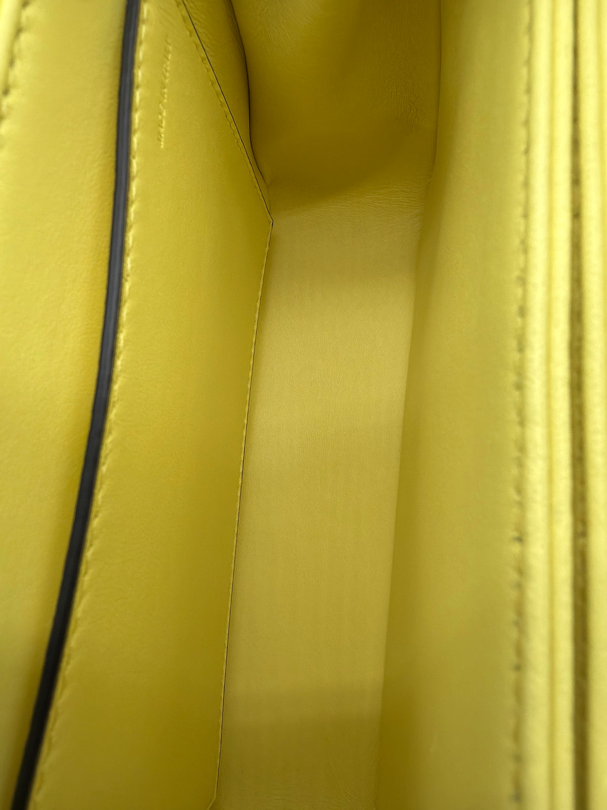 Valentino Garavani One Stud Chain in yellow image 6