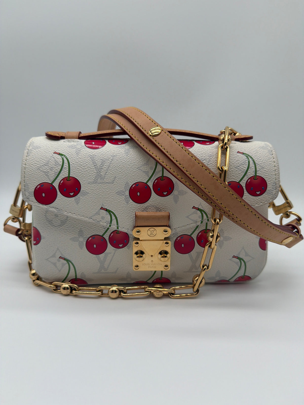 Louis Vuitton x Takashi Murakami Monogram Cerises Pochette Métis East West image 1