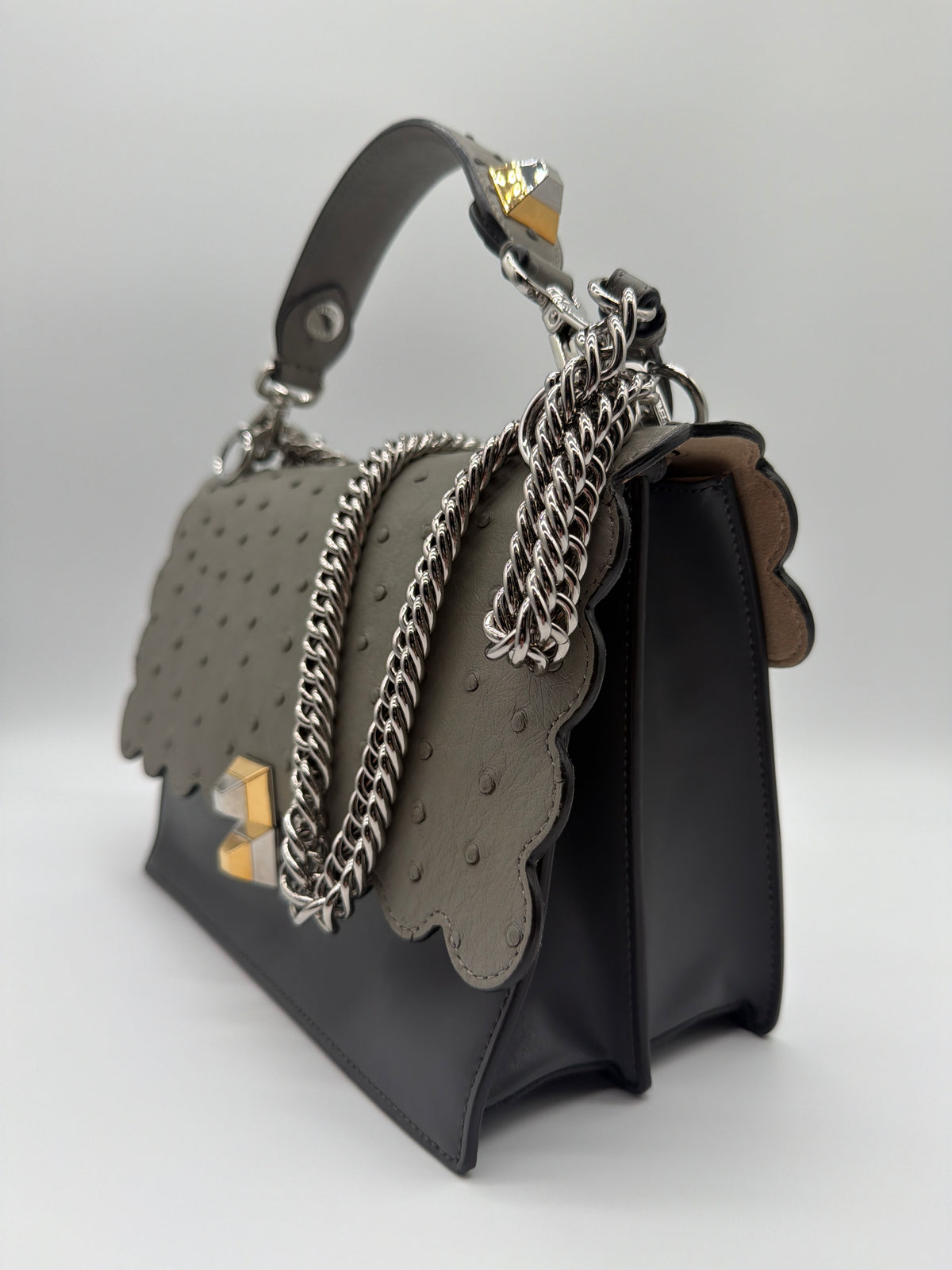 Fendi Kan I in grey ostrich-embossed scalloped flap image 3