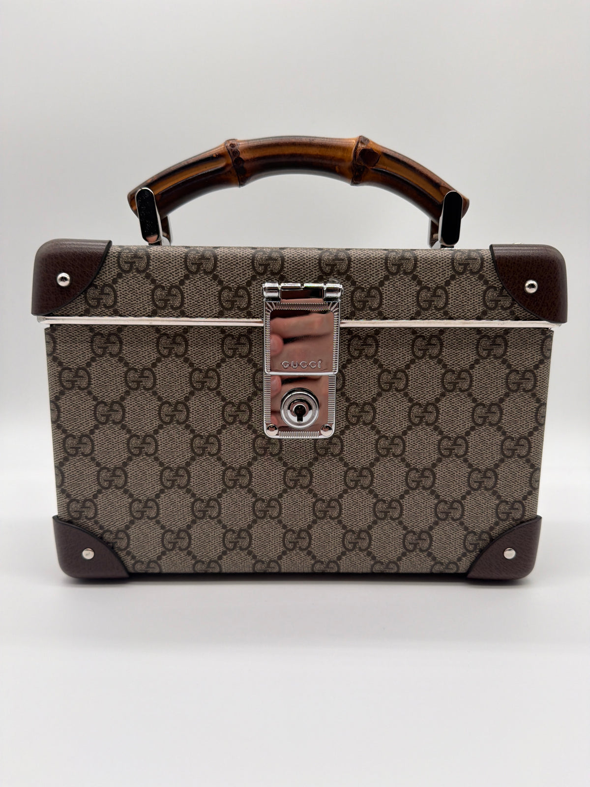 Gucci GG Supreme Monogram Globe-Trotter Beauty Case image 1