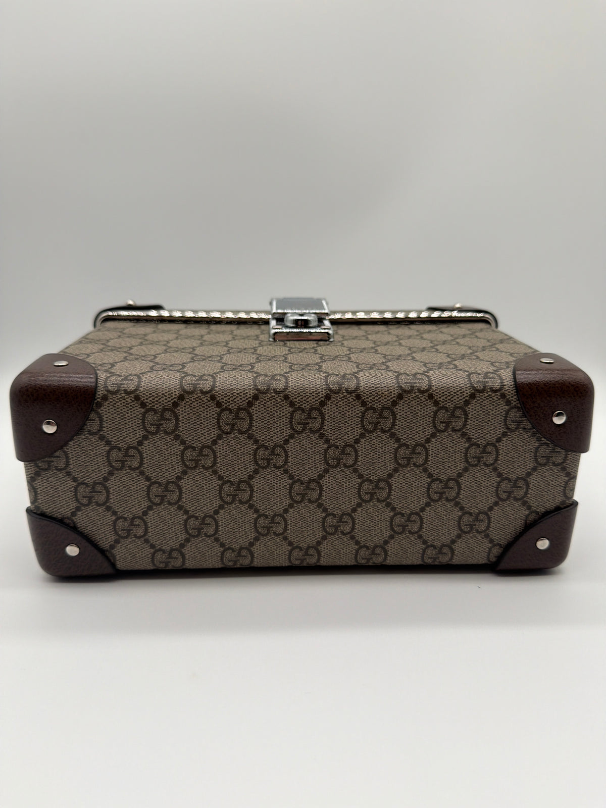 Gucci GG Supreme Monogram Globe-Trotter Beauty Case image 3