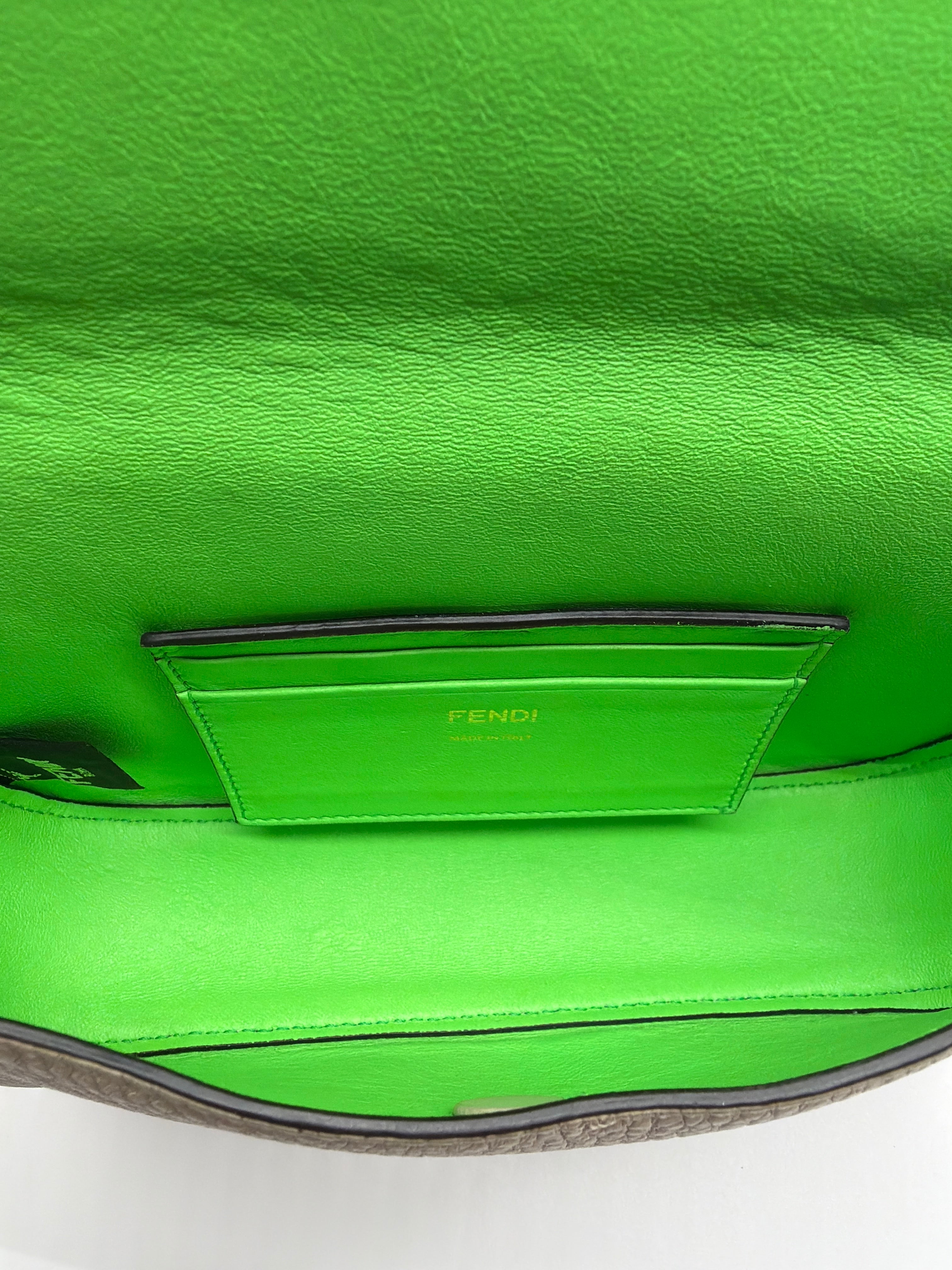 Fendi Mini Baguette in light beige - image 4