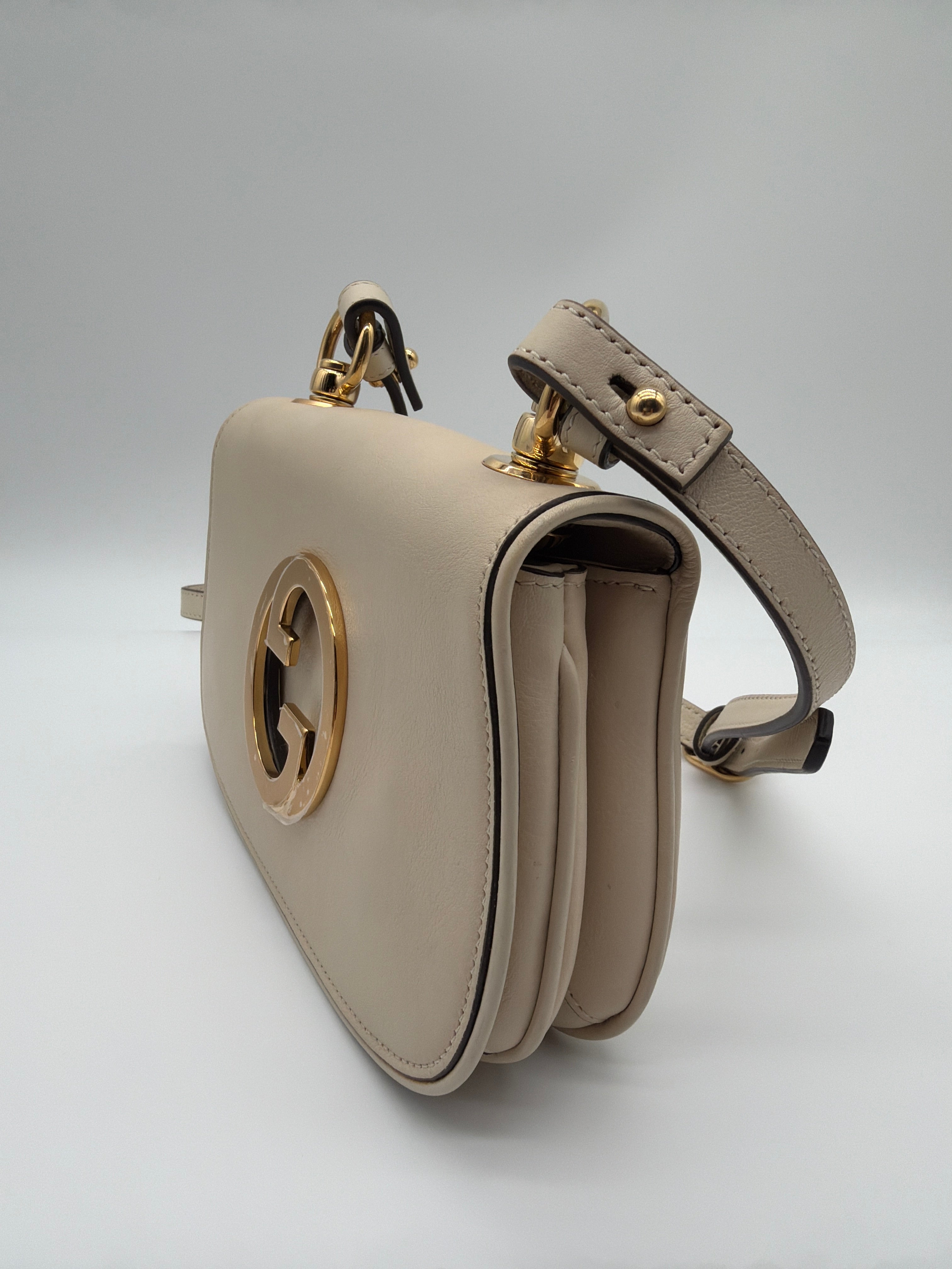 Gucci Roxy Calfskin Web Mini Blondie — image 3