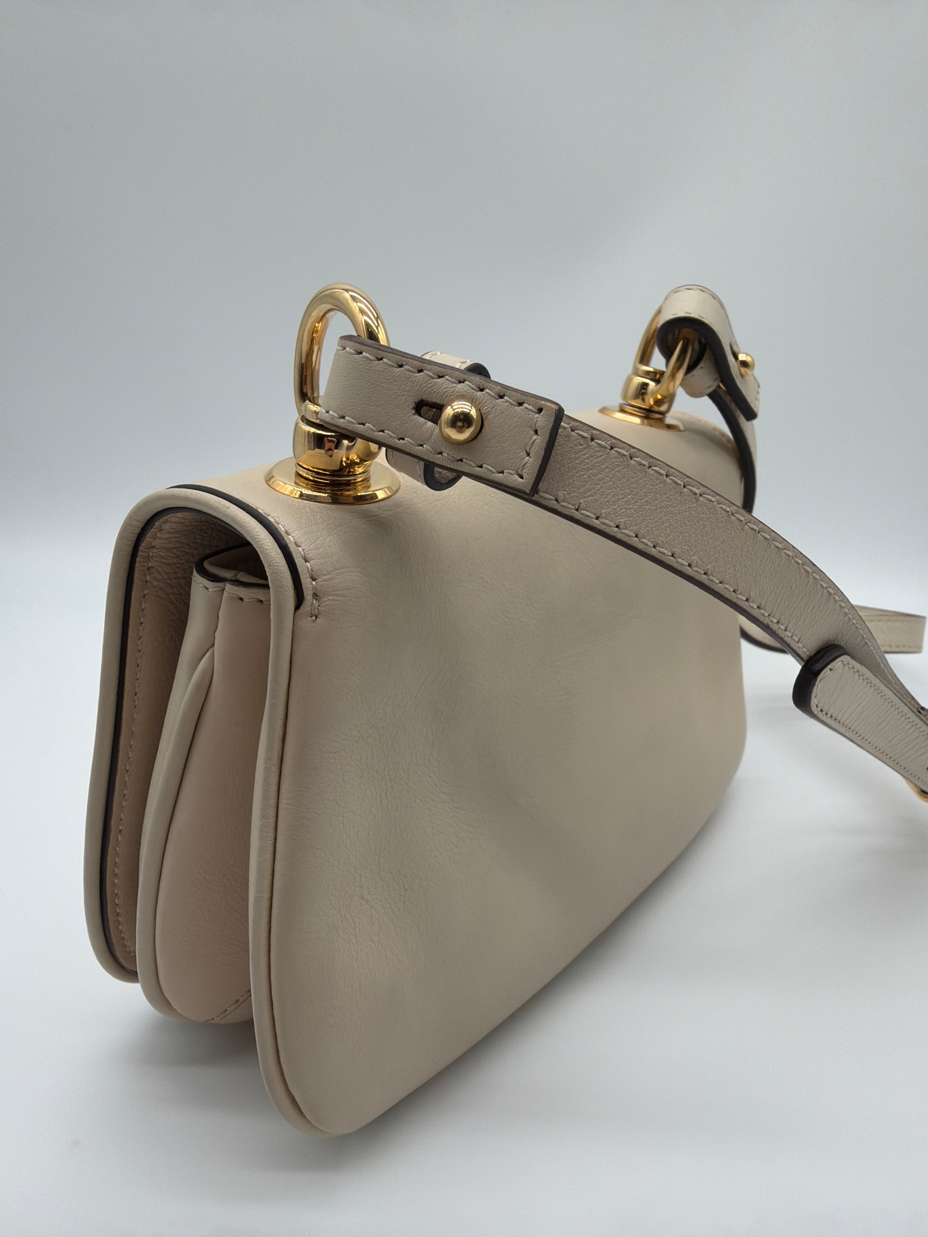 Gucci Roxy Calfskin Web Mini Blondie — image 4