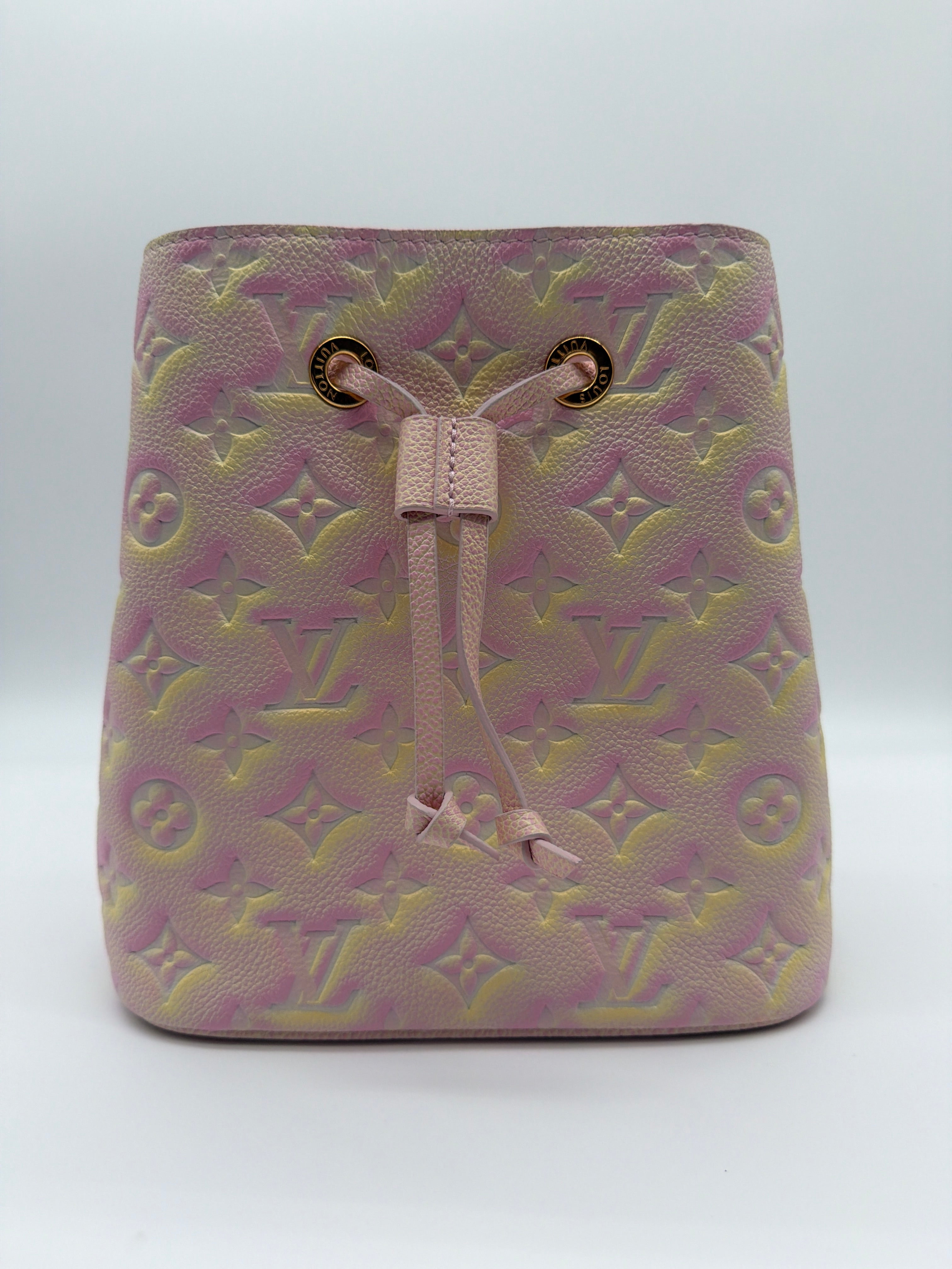 Louis Vuitton NéoNoé BB in Pink Monogram Empreinte Summer Stardust — image 3