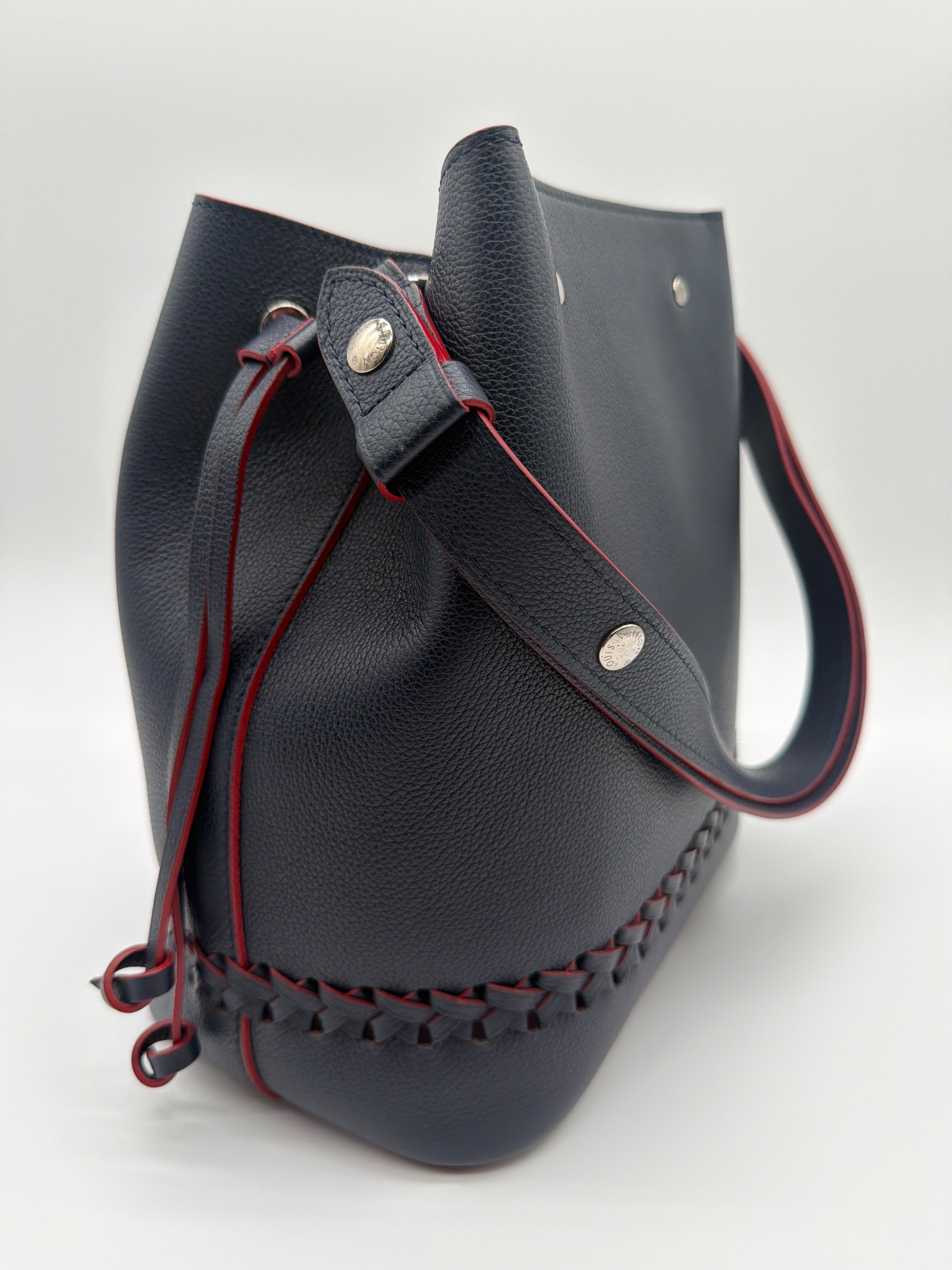 Louis Vuitton Lockme Bucket Bag in Marine Rouge — image 3