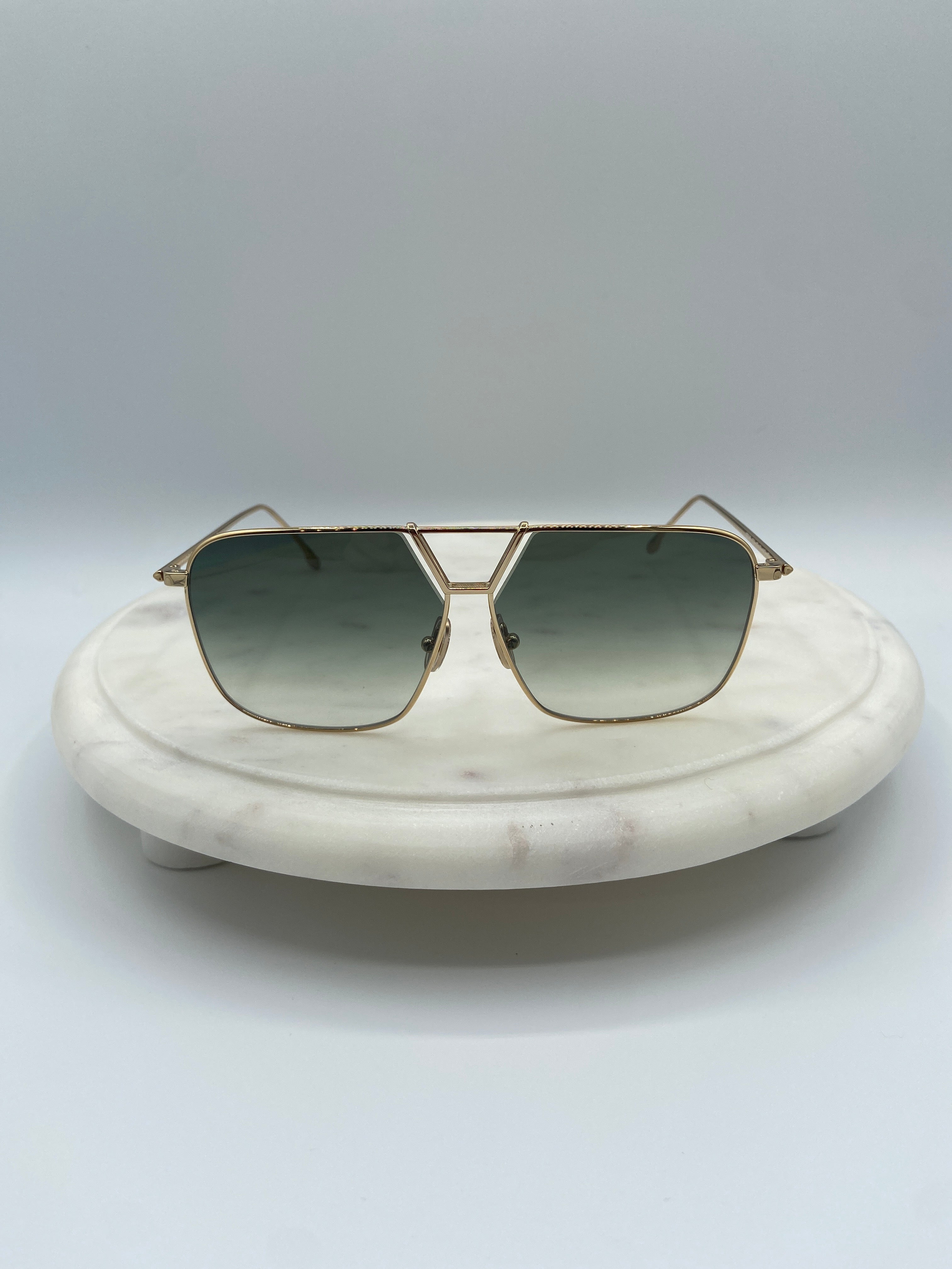 Victoria Beckham Aviator Sunglasses – Gold Frame with Gradient Green Lenses