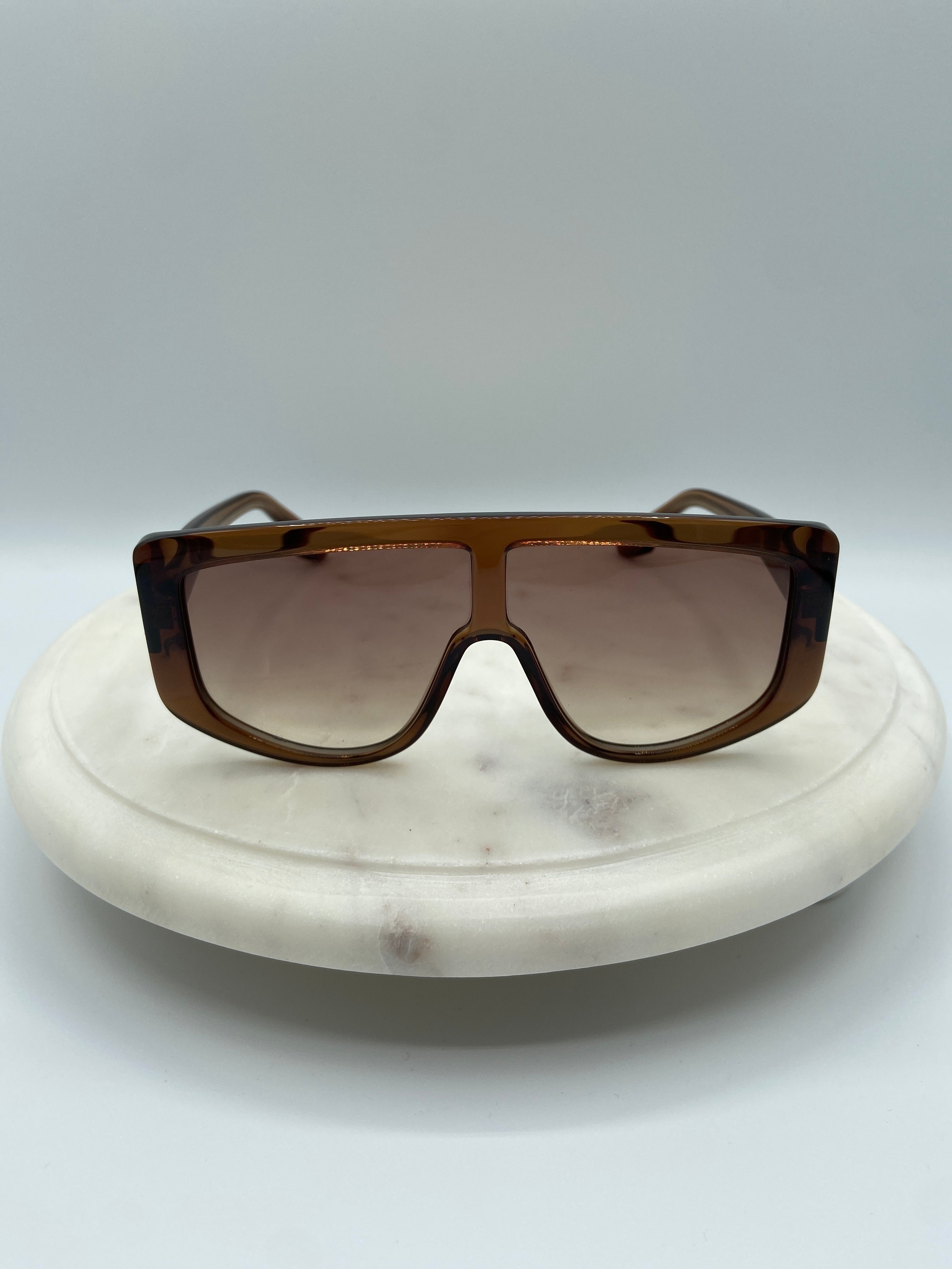 Victoria Beckham Sunglasses – Oversized Brown Shield Frame