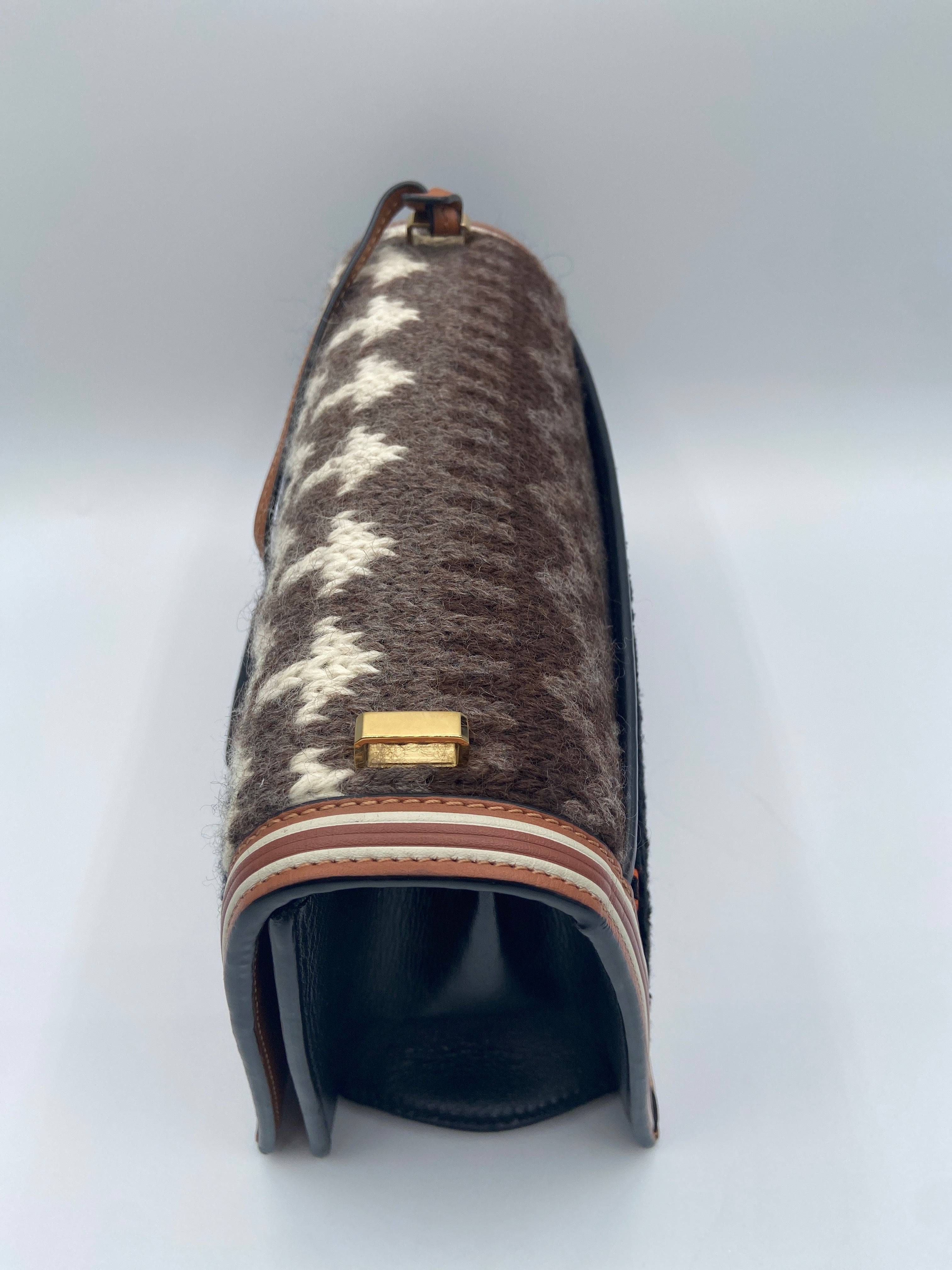 Pre-owned Loewe Puzzle Wallet on Chain in Tan Leather with Knit Wool Panel (Entrupy Certified)