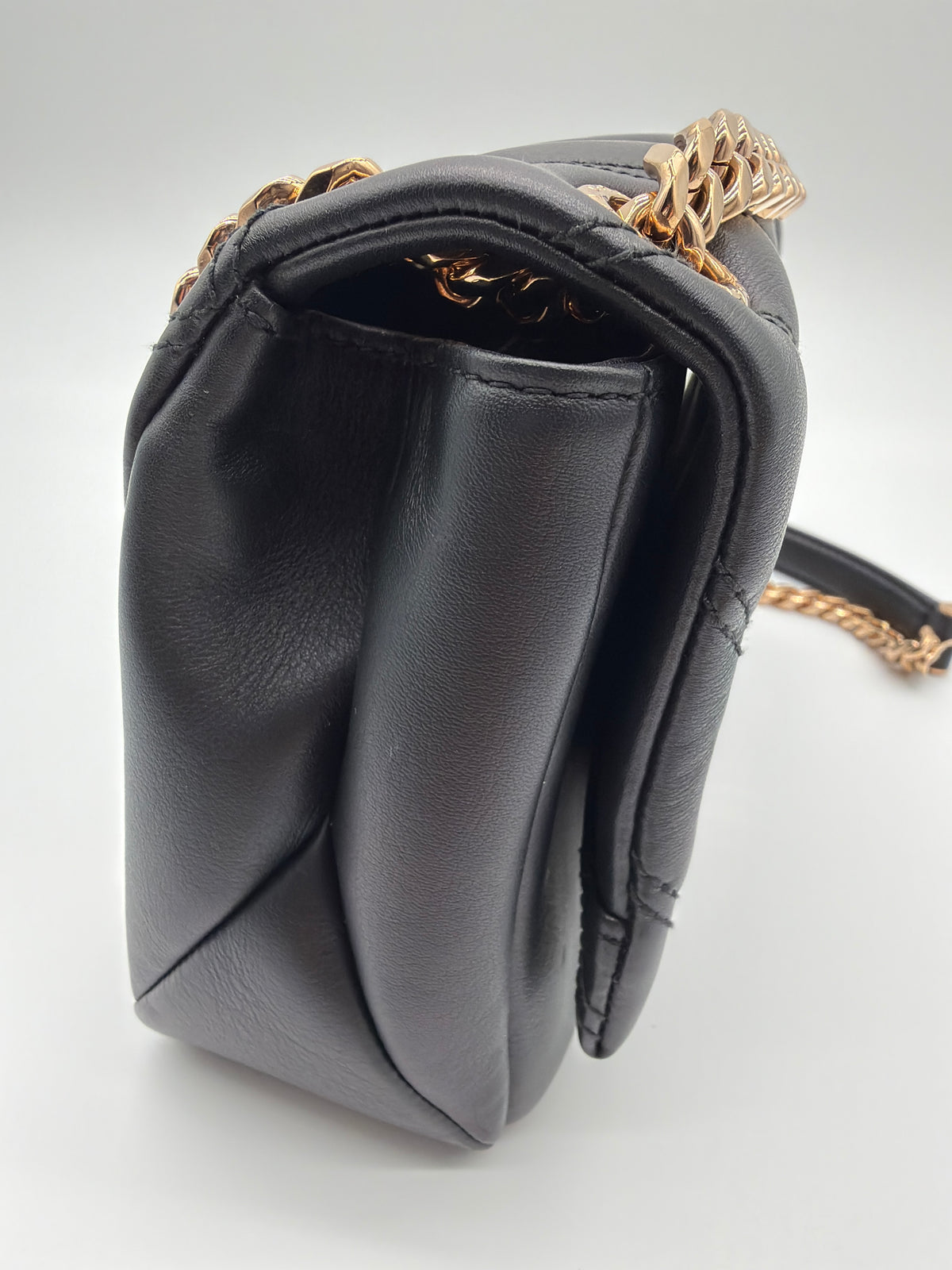 Bvlgari black quilted leather Serpenti Cabochon  image 7