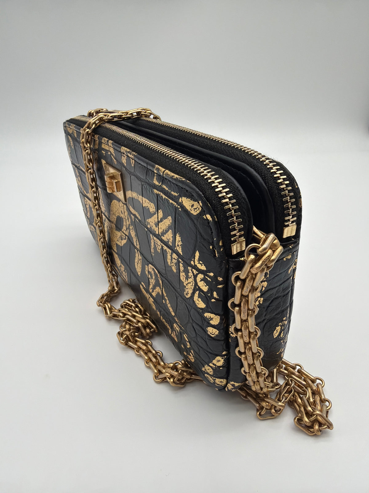 Chanel Graffiti 2.55 Reissue Wallet on Chain image 2