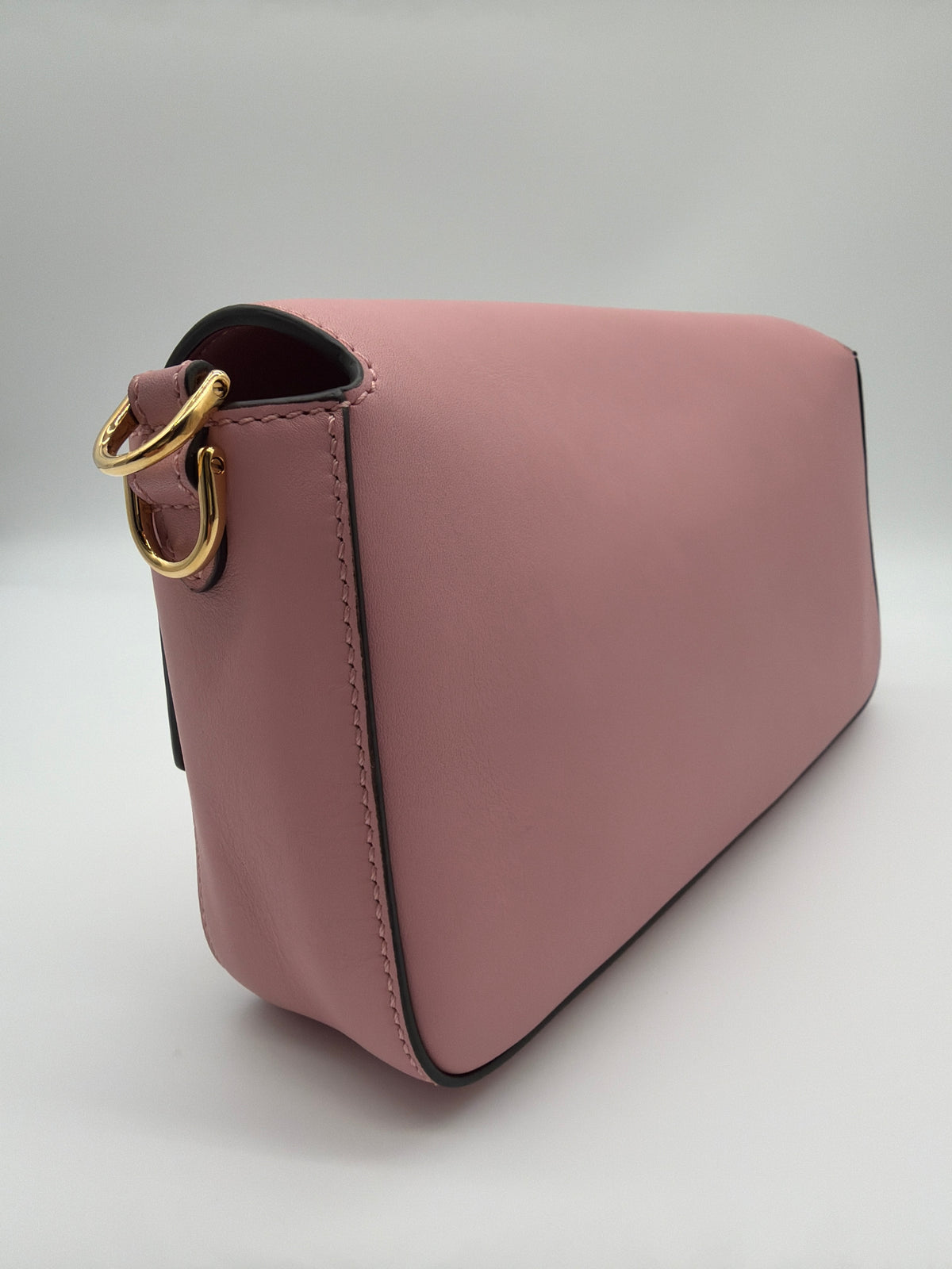 Fendi Baguette limited-edition "Fendi Eyes" Capsule Collection in pink image 4