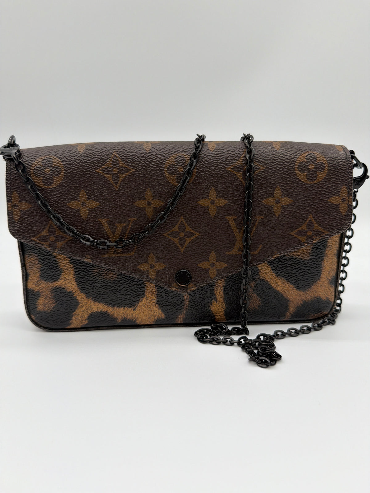 Louis Vuitton Monogram Animal Print Pochette Felicie  image 1