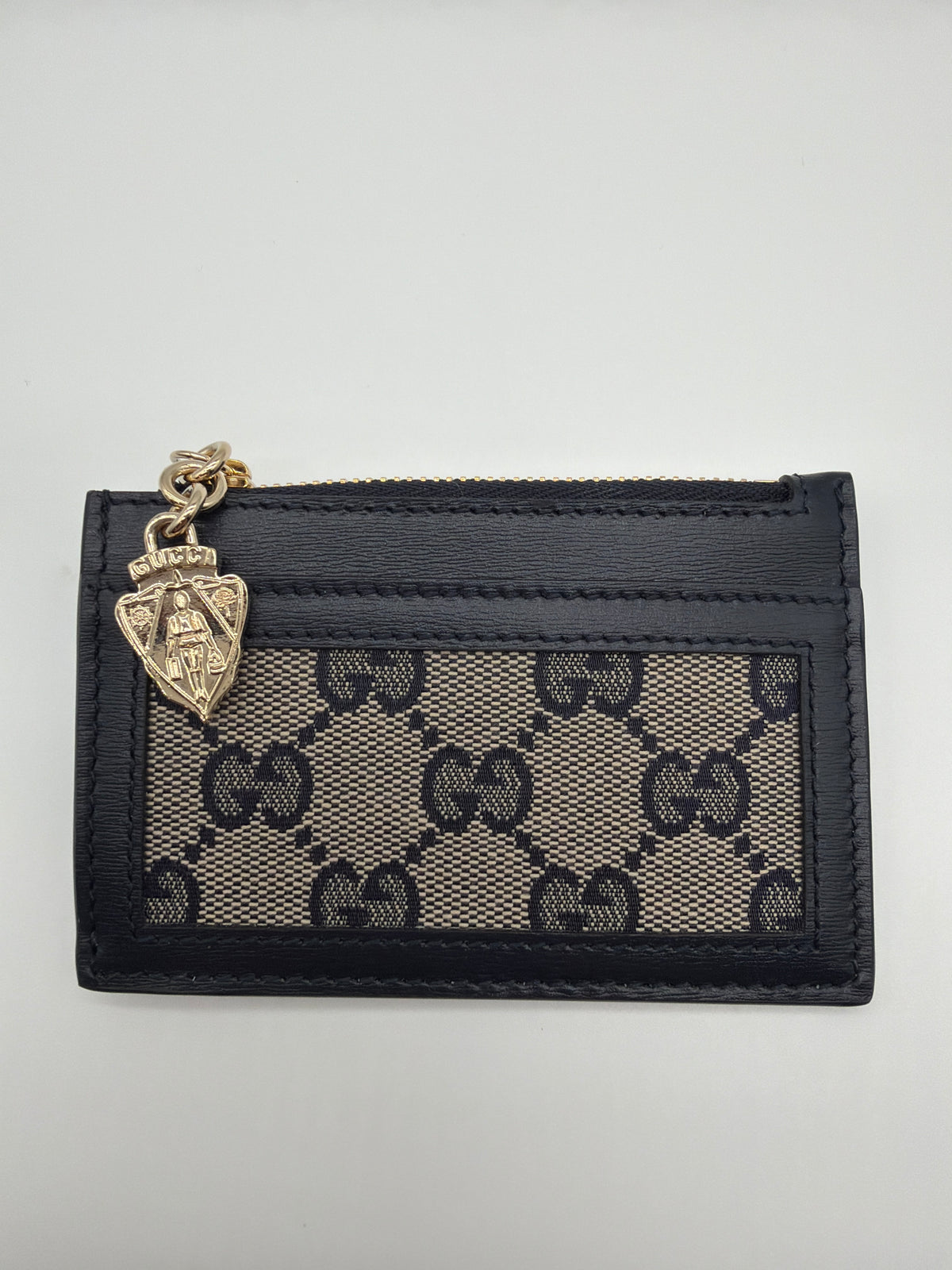 Gucci Luce Zipper Wallet in black image 1