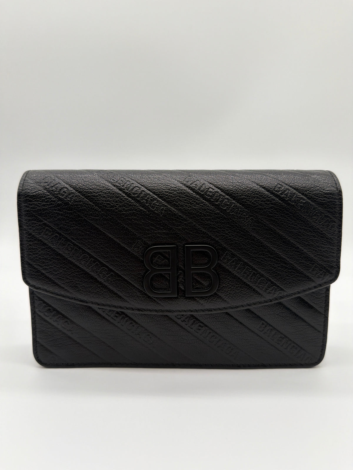 Balenciaga Shiny Goatskin Logo Embossed Monochrome BB Wallet on Chain  image 2