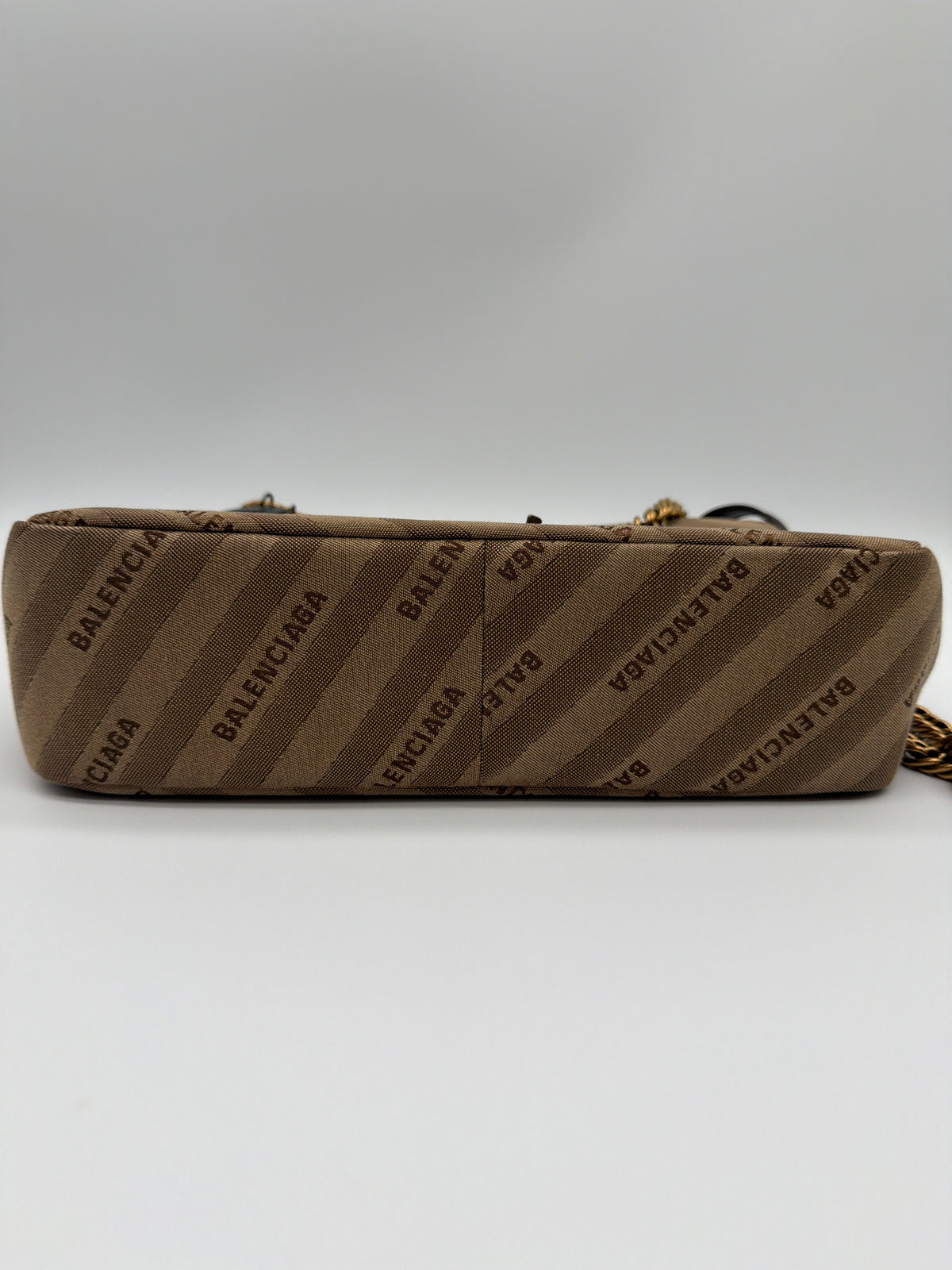 Balenciaga BB Chain Round Charms Shoulder Bag image 4