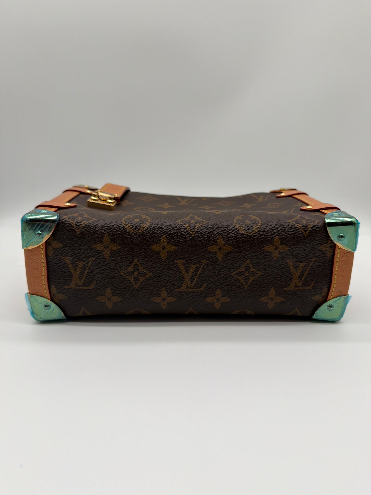 Louis Vuitton Monogram Side Trunk image 5