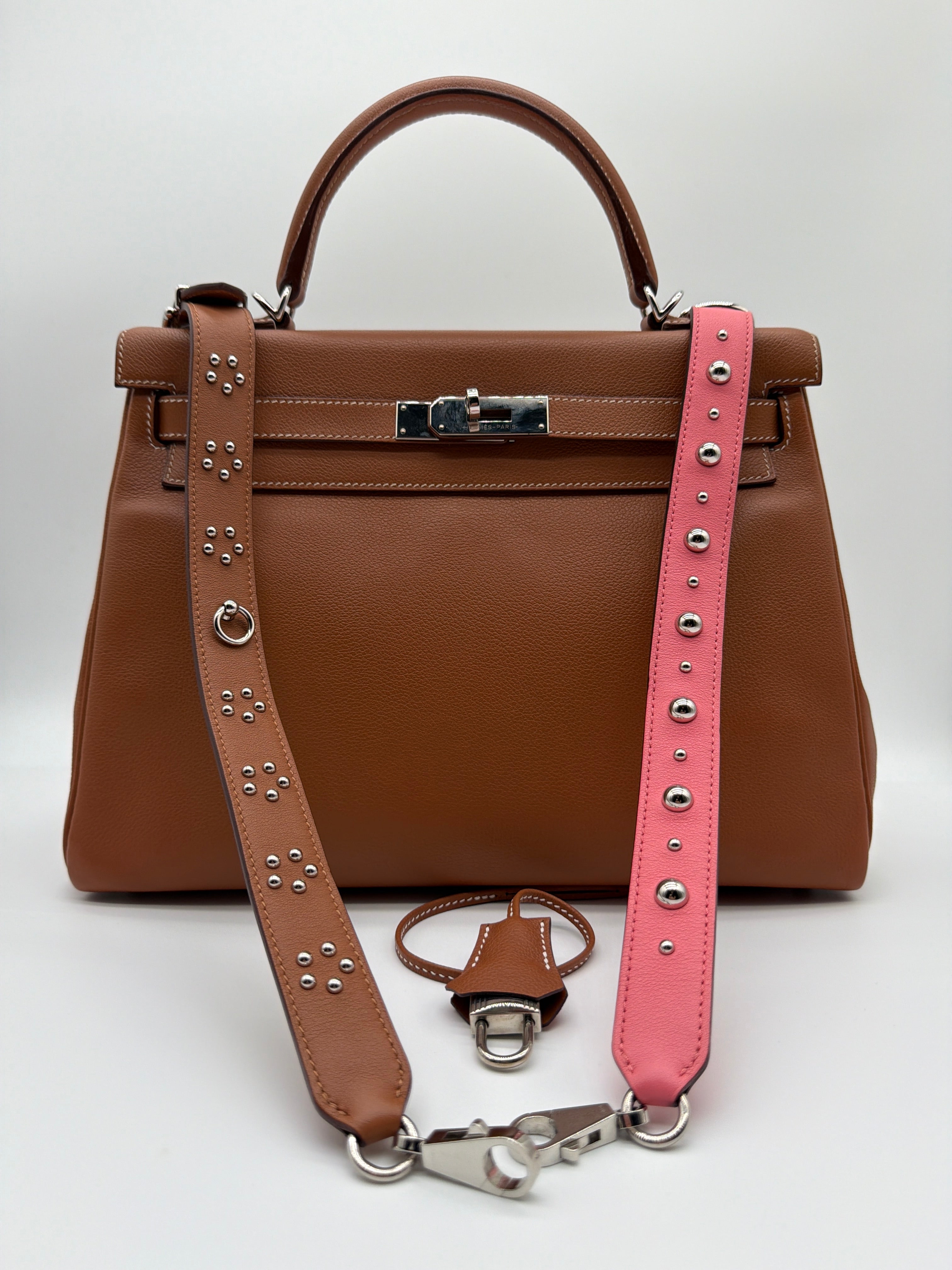 Hermès Kelly Retourne 32 in Gold Togo — image 3
