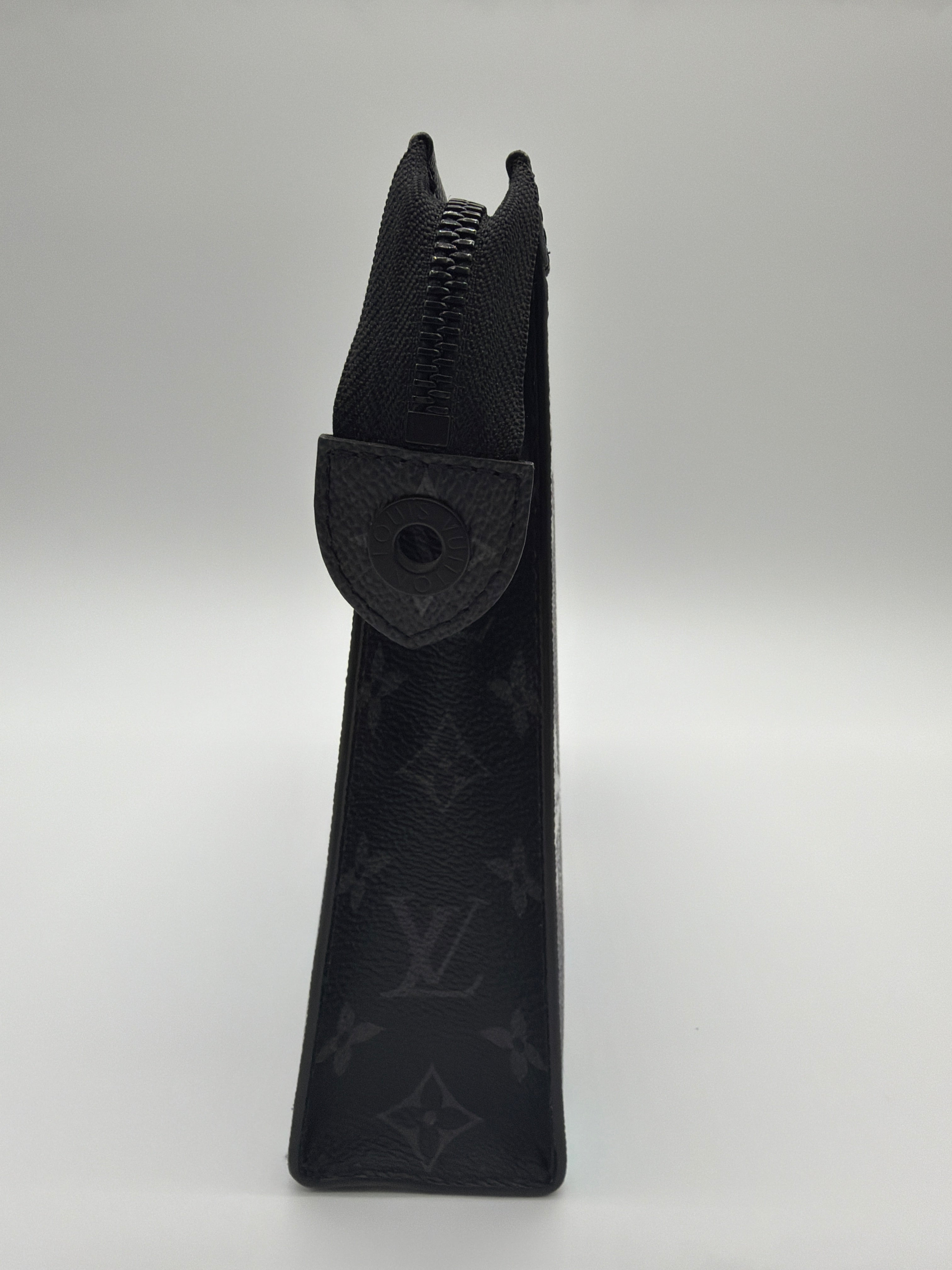 Louis Vuitton Pochette Voyage MM — image 3