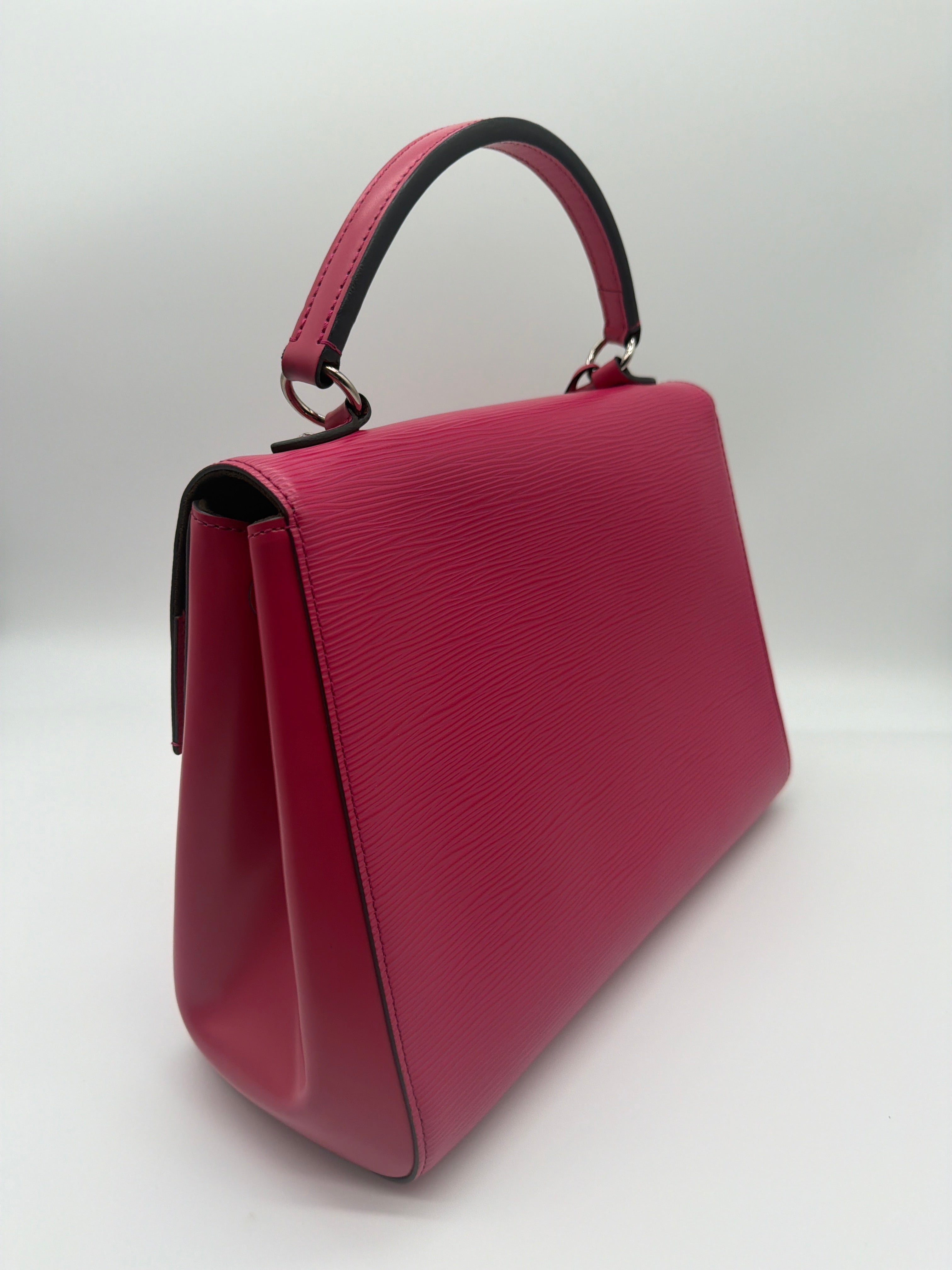 Louis Vuitton Epi Cluny MM in Hot Pink — image 3