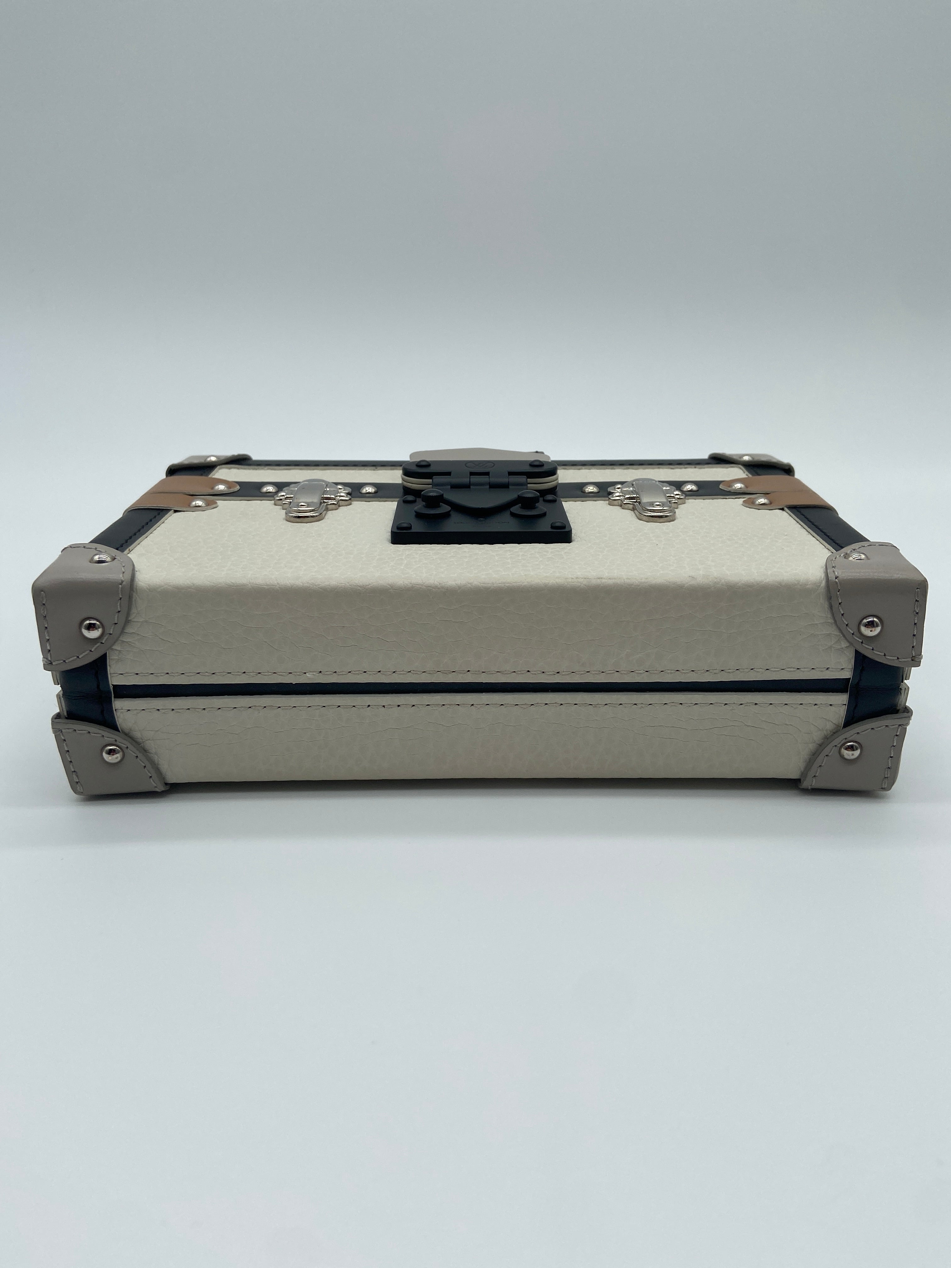 Louis Vuitton Epi Petite Malle bag in white and black leather with silver-tone hardware — image 6