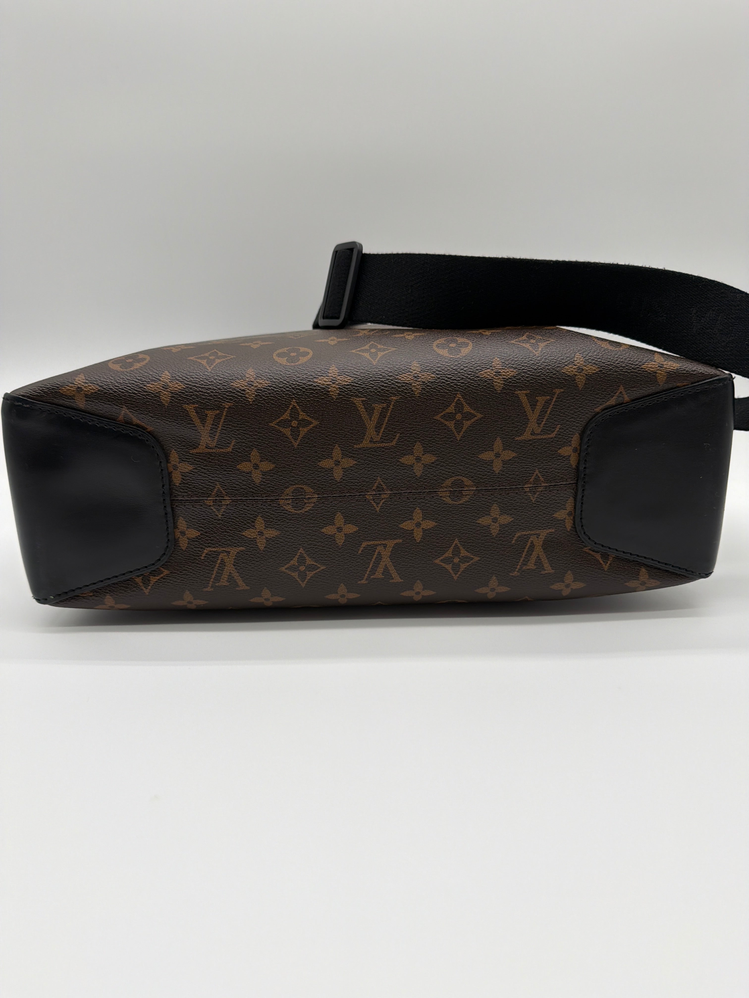 Louis Vuitton Monogram Macassar Torres Messenger — image 4