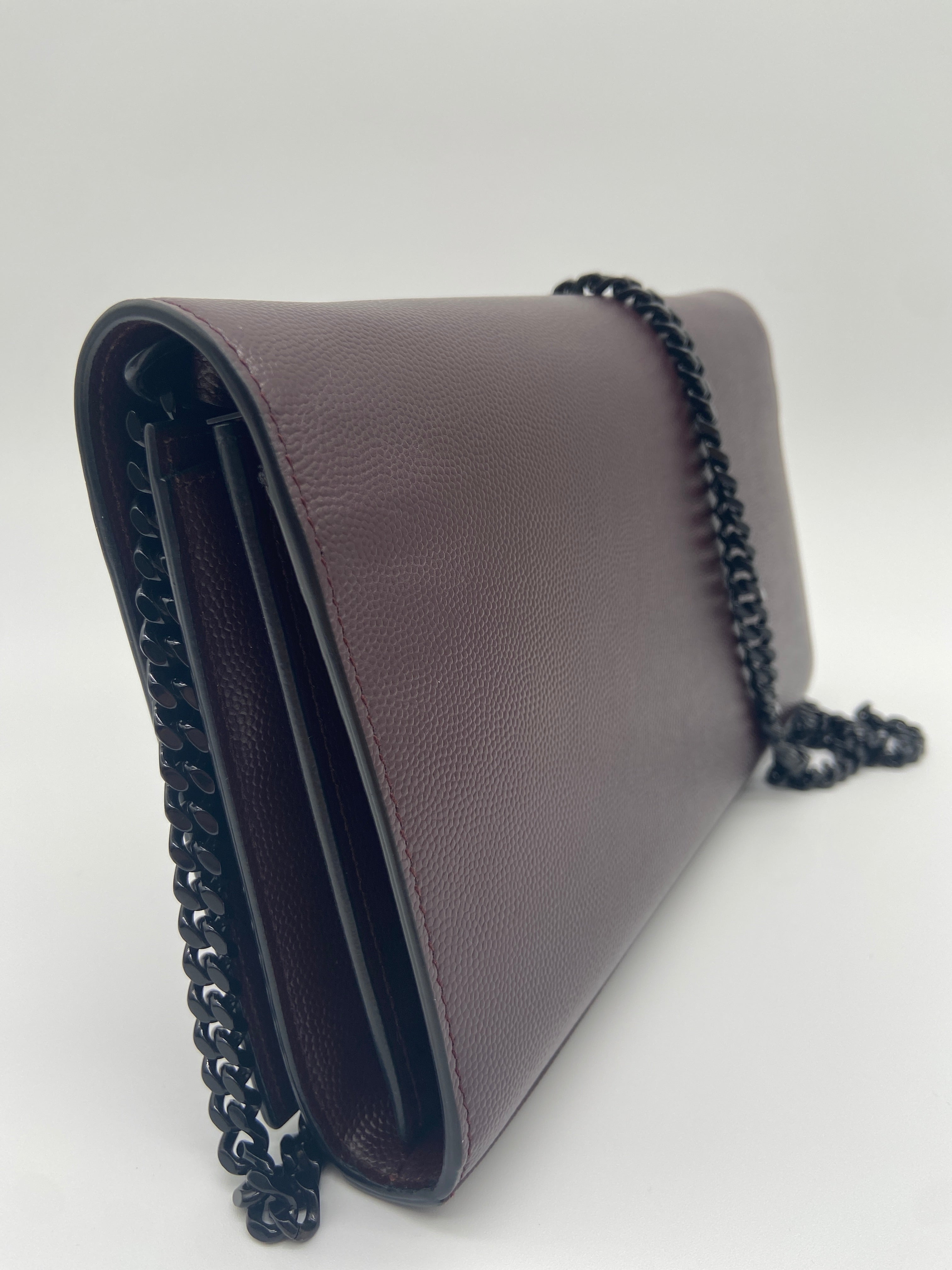 Saint Laurent Kate monogram bag in burgundy grain de poudre embossed leather — image 3