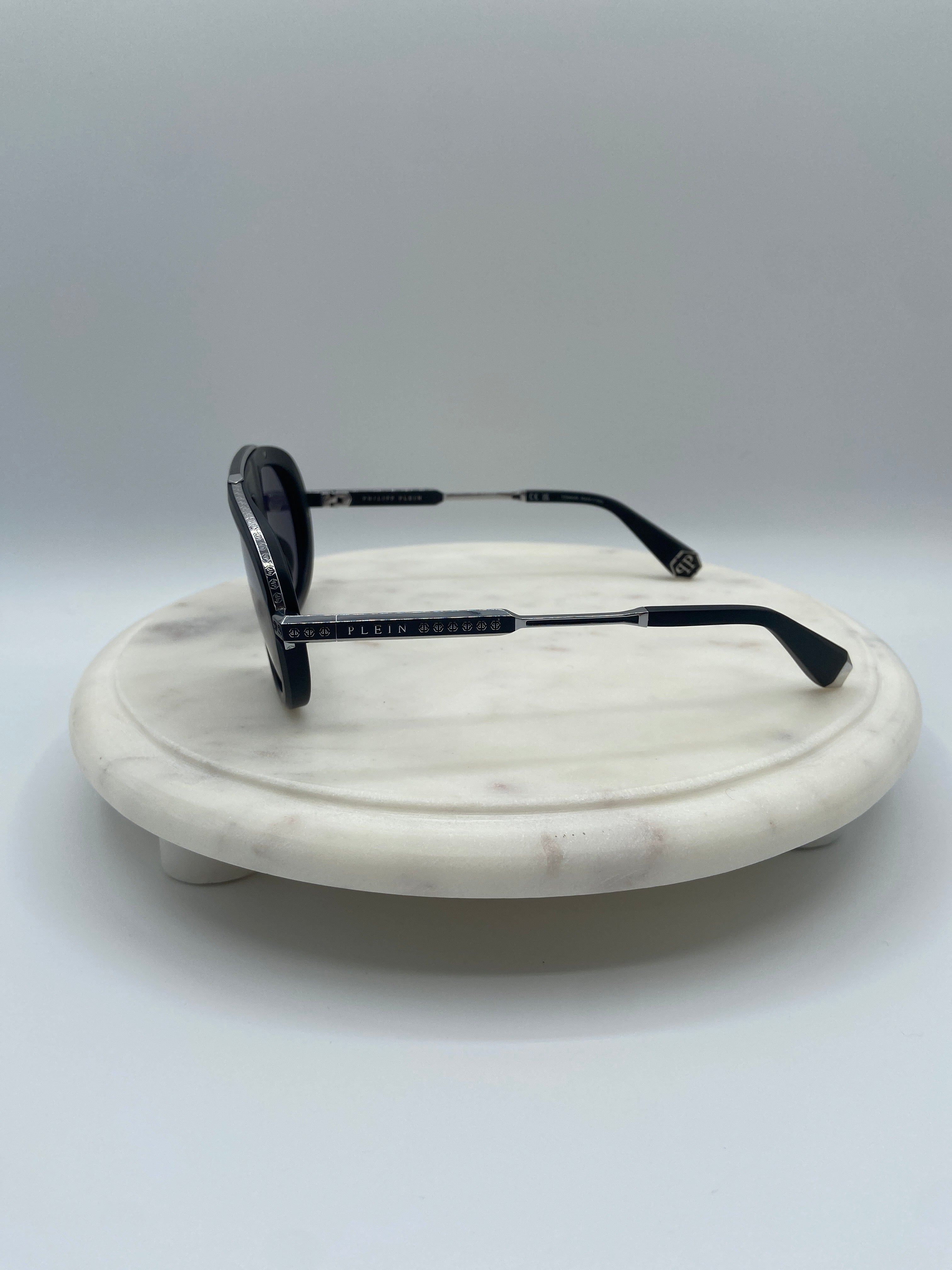 Philipp Plein Skull Aviator Sunglasses – Black